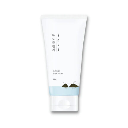 Мягкая пенка для умывания с морской водой Round Lab 1025 Dokdo Cleanser