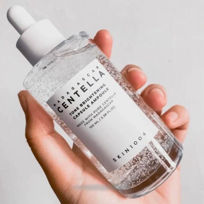 Осветляющая капсульная ампула SKIN1004 Madagascar Centella Tone Brightening Capsule Ampoule 30 мл.