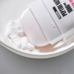 Укрепляющий пептидный стик для шеи и декольте MEDIPEEL Premium Peptide Naite 1000 Shot Neck Stick