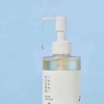 Лёгкое гидрофильное масло с морской водой Round Lab 1025 Dokdo Cleansing Oil