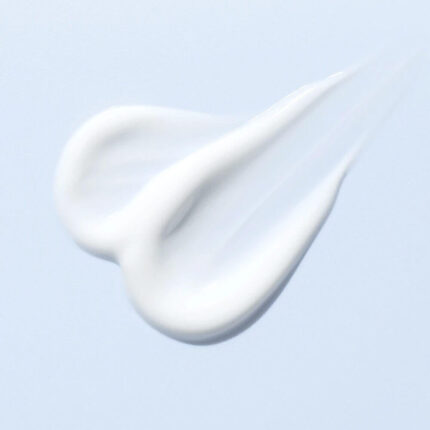 Увлажняющий солнцезащитный крем Dr. Althea Aqua Glowing Sunscreen SPF50+ PA++++