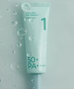 Легкая солнцезащитная эссенция Numbuzin No.1 Clear Filter Sun Essence SPF50+ PA++++ — изображение 3